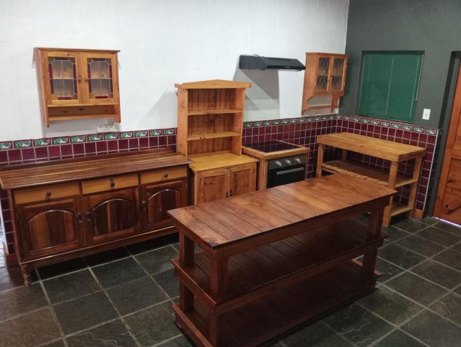 To Let 4 Bedroom Property for Rent in C Place Eastern Cape